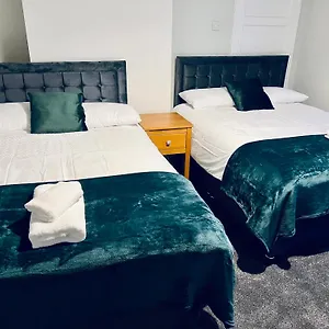  Guest house The Coral Southampton, Family Rooms, Suitable For Contractors