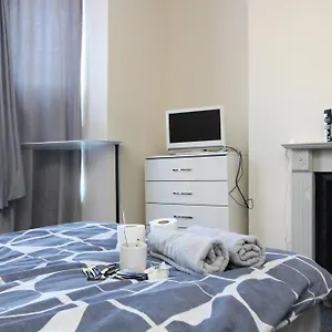  Guest house Stafford Road 1
